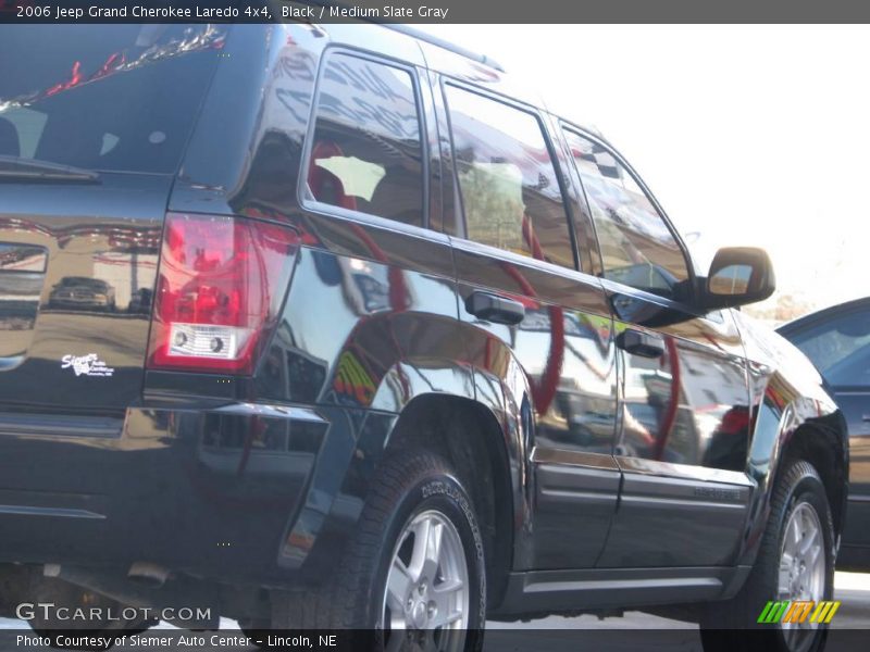 Black / Medium Slate Gray 2006 Jeep Grand Cherokee Laredo 4x4