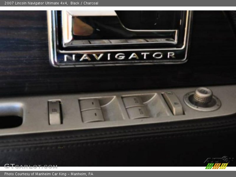 Black / Charcoal 2007 Lincoln Navigator Ultimate 4x4