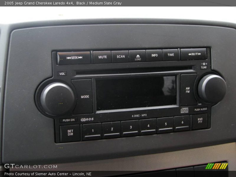 Black / Medium Slate Gray 2005 Jeep Grand Cherokee Laredo 4x4