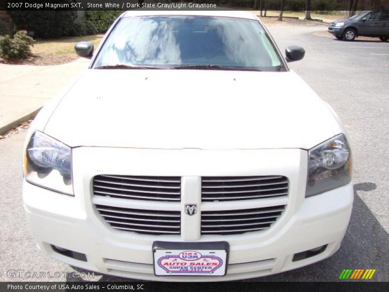 Stone White / Dark Slate Gray/Light Graystone 2007 Dodge Magnum SXT