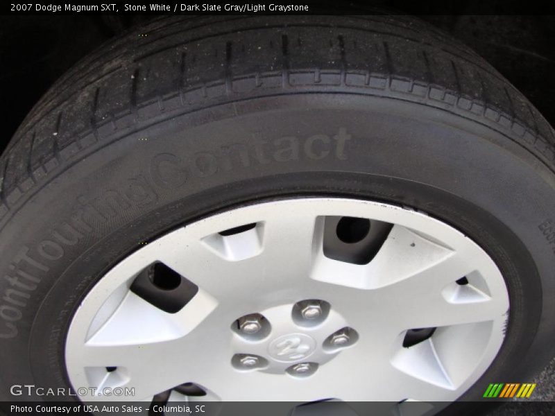 Stone White / Dark Slate Gray/Light Graystone 2007 Dodge Magnum SXT
