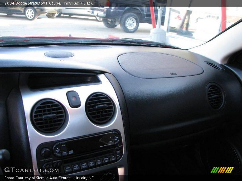 Indy Red / Black 2004 Dodge Stratus SXT Coupe