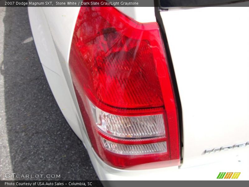 Stone White / Dark Slate Gray/Light Graystone 2007 Dodge Magnum SXT