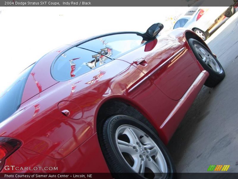 Indy Red / Black 2004 Dodge Stratus SXT Coupe