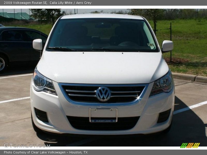 Calla Lilly White / Aero Grey 2009 Volkswagen Routan SE