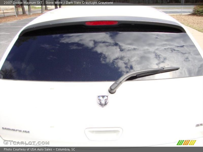 Stone White / Dark Slate Gray/Light Graystone 2007 Dodge Magnum SXT