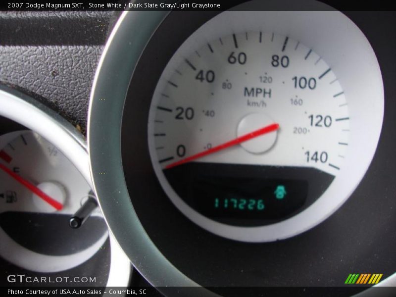 Stone White / Dark Slate Gray/Light Graystone 2007 Dodge Magnum SXT
