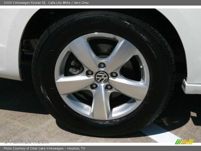 Calla Lilly White / Aero Grey 2009 Volkswagen Routan SE