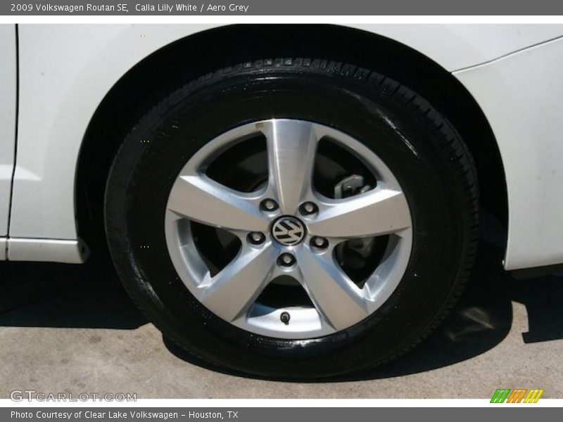Calla Lilly White / Aero Grey 2009 Volkswagen Routan SE