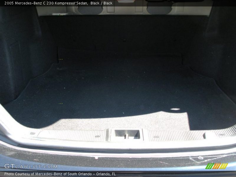 Black / Black 2005 Mercedes-Benz C 230 Kompressor Sedan