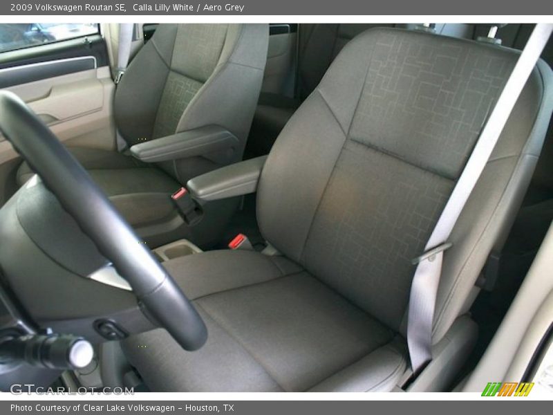 Calla Lilly White / Aero Grey 2009 Volkswagen Routan SE