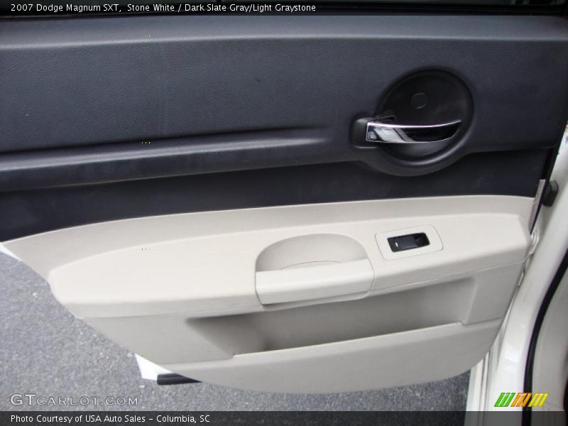 Stone White / Dark Slate Gray/Light Graystone 2007 Dodge Magnum SXT