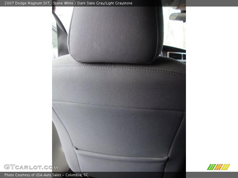Stone White / Dark Slate Gray/Light Graystone 2007 Dodge Magnum SXT