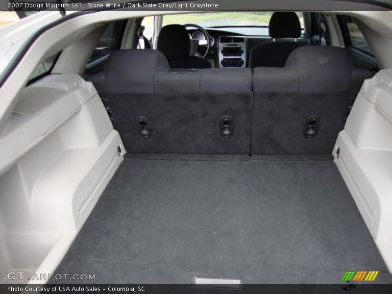 Stone White / Dark Slate Gray/Light Graystone 2007 Dodge Magnum SXT