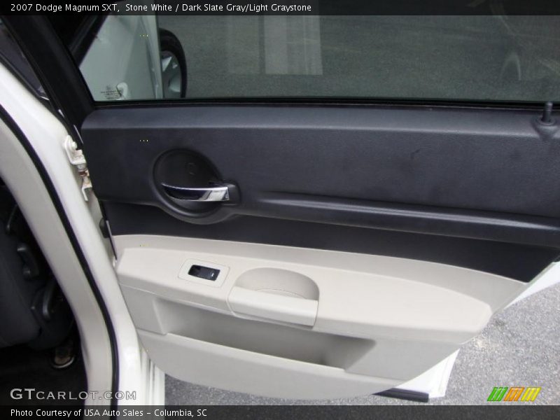 Stone White / Dark Slate Gray/Light Graystone 2007 Dodge Magnum SXT