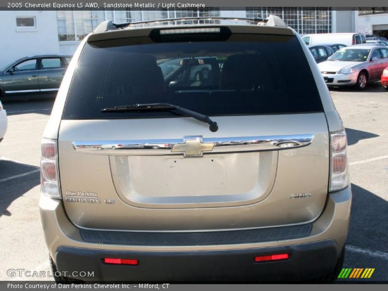 Sandstone Metallic / Light Cashmere 2005 Chevrolet Equinox LS AWD