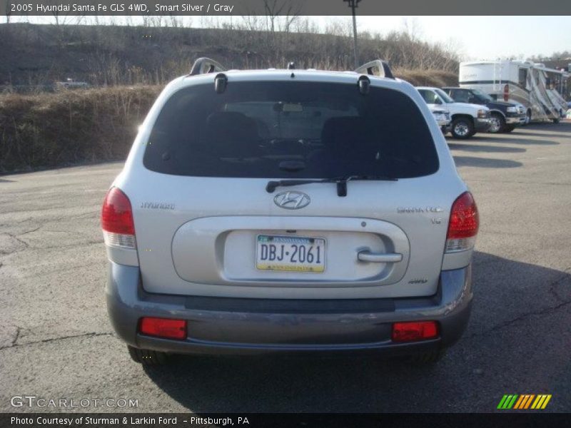 Smart Silver / Gray 2005 Hyundai Santa Fe GLS 4WD