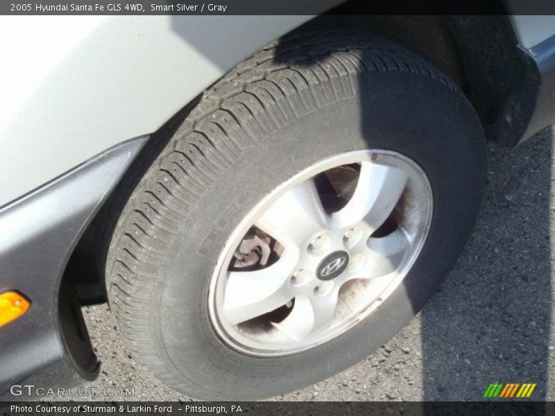 Smart Silver / Gray 2005 Hyundai Santa Fe GLS 4WD