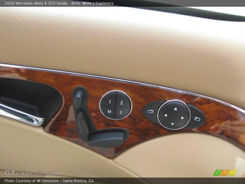 Arctic White / Cashmere 2009 Mercedes-Benz E 350 Sedan