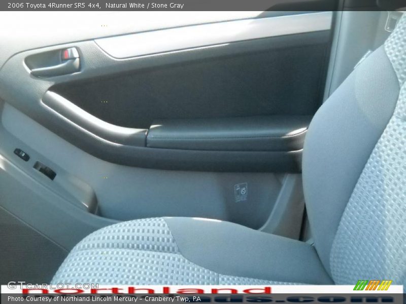 Natural White / Stone Gray 2006 Toyota 4Runner SR5 4x4