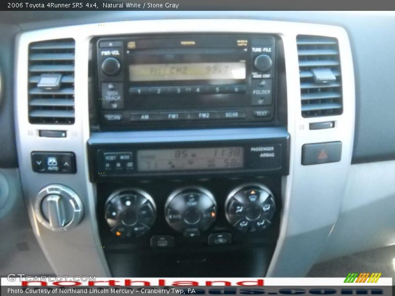 Natural White / Stone Gray 2006 Toyota 4Runner SR5 4x4