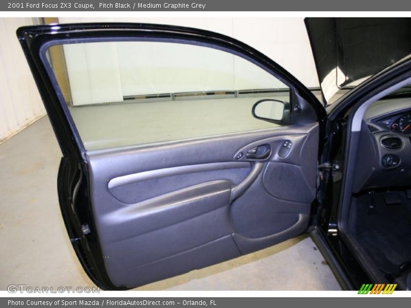 Pitch Black / Medium Graphite Grey 2001 Ford Focus ZX3 Coupe