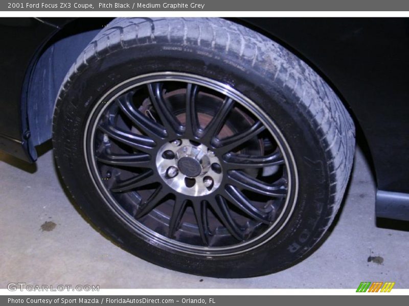 Pitch Black / Medium Graphite Grey 2001 Ford Focus ZX3 Coupe