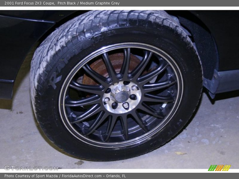 Pitch Black / Medium Graphite Grey 2001 Ford Focus ZX3 Coupe