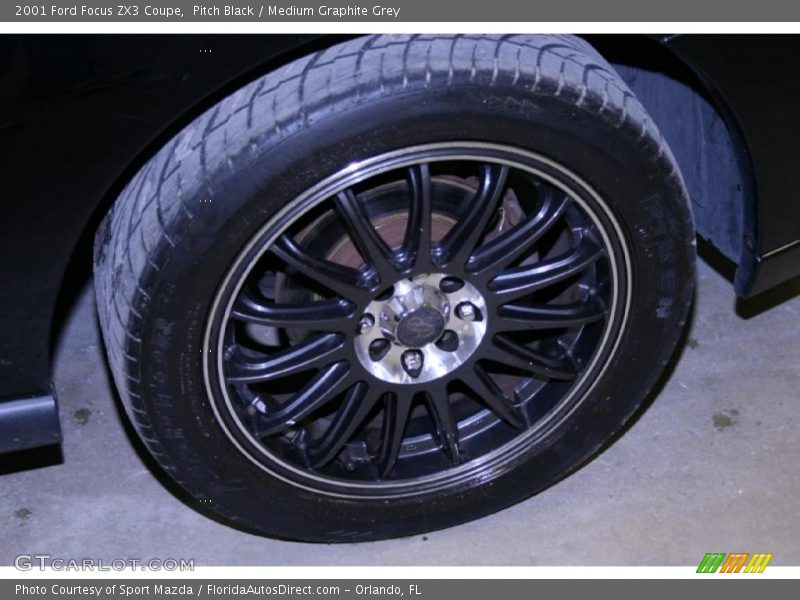 Pitch Black / Medium Graphite Grey 2001 Ford Focus ZX3 Coupe