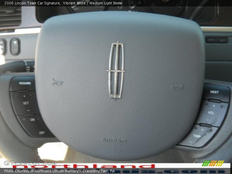 Vibrant White / Medium Light Stone 2006 Lincoln Town Car Signature