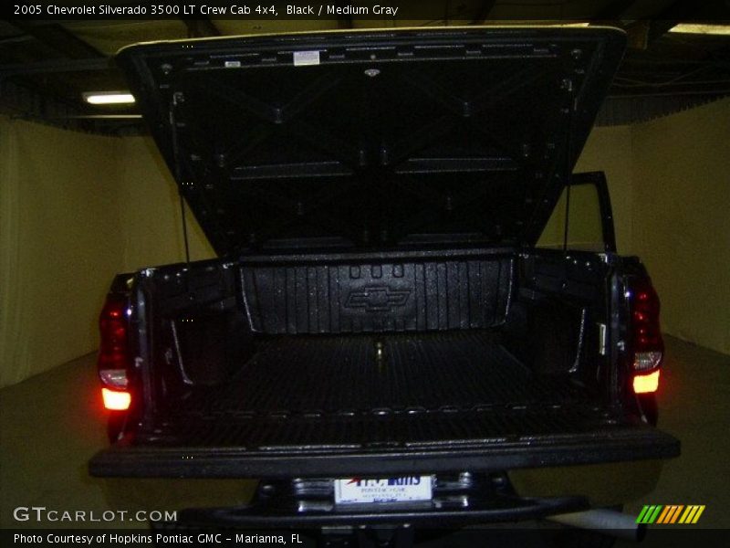 Black / Medium Gray 2005 Chevrolet Silverado 3500 LT Crew Cab 4x4