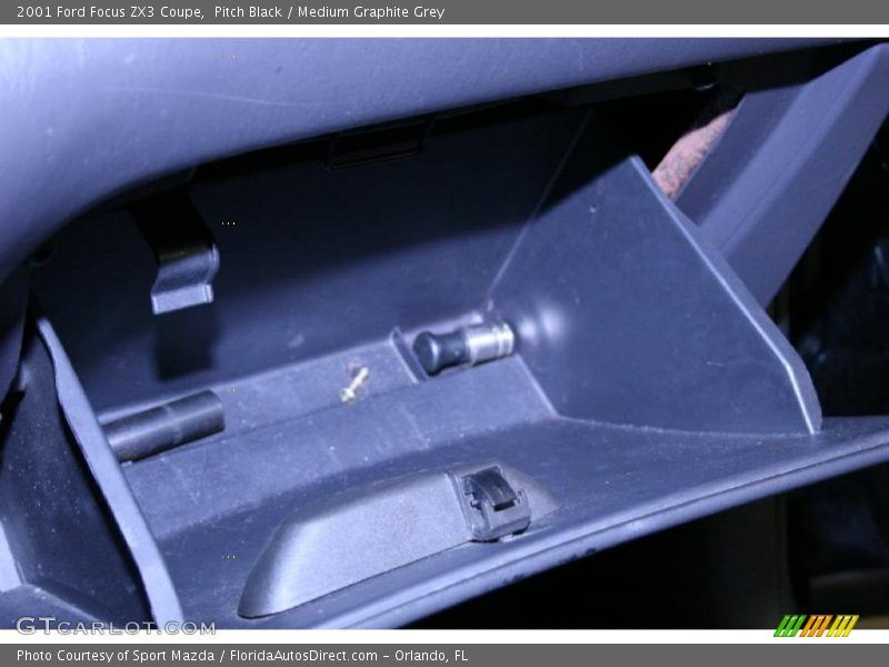 Pitch Black / Medium Graphite Grey 2001 Ford Focus ZX3 Coupe