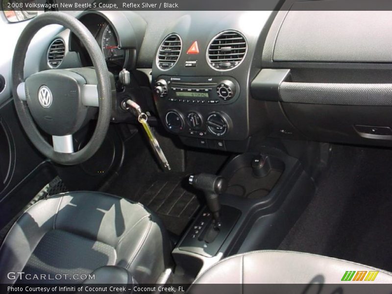 Reflex Silver / Black 2008 Volkswagen New Beetle S Coupe