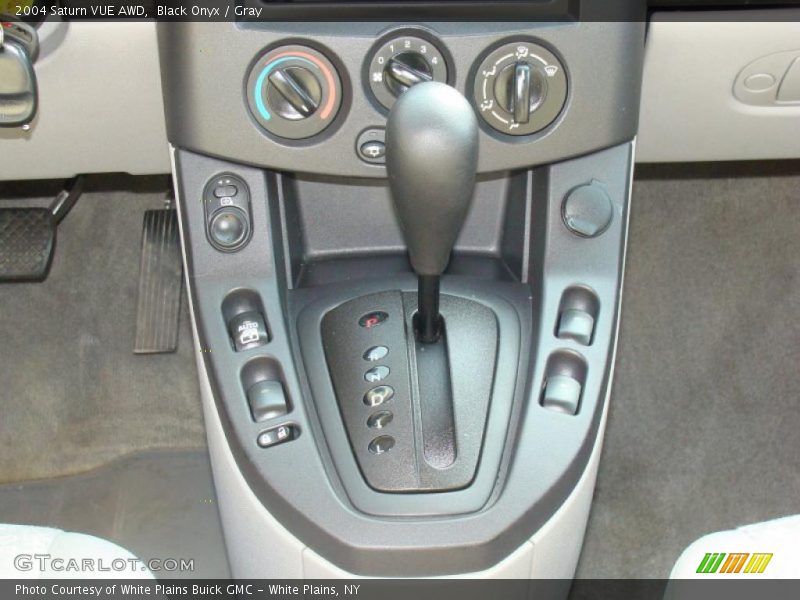 Black Onyx / Gray 2004 Saturn VUE AWD