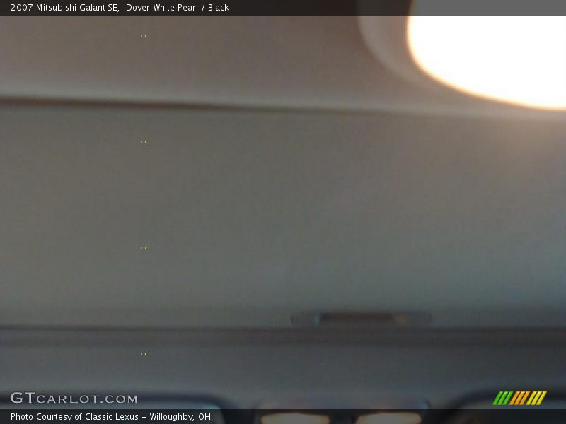 Dover White Pearl / Black 2007 Mitsubishi Galant SE