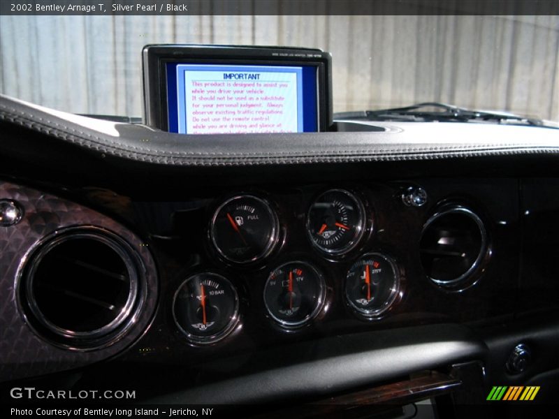 Silver Pearl / Black 2002 Bentley Arnage T