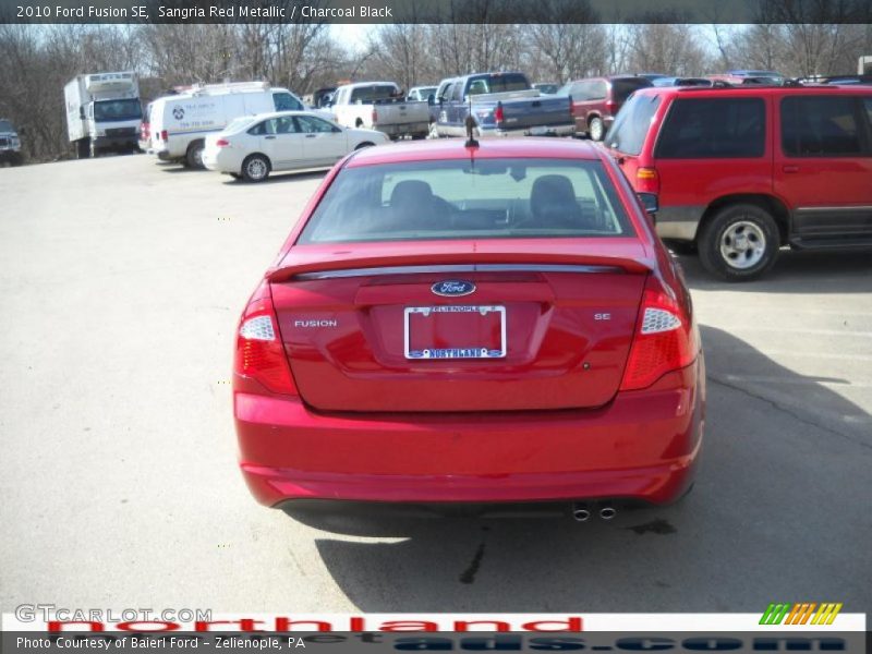 Sangria Red Metallic / Charcoal Black 2010 Ford Fusion SE