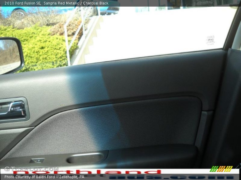 Sangria Red Metallic / Charcoal Black 2010 Ford Fusion SE