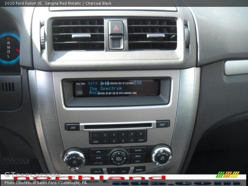 Sangria Red Metallic / Charcoal Black 2010 Ford Fusion SE