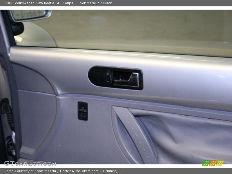 Silver Metallic / Black 2000 Volkswagen New Beetle GLS Coupe