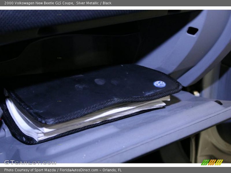 Silver Metallic / Black 2000 Volkswagen New Beetle GLS Coupe