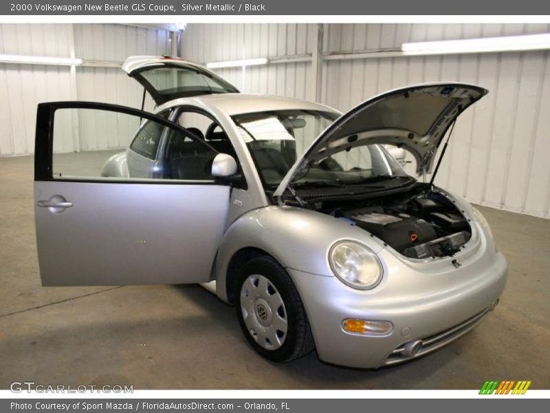 Silver Metallic / Black 2000 Volkswagen New Beetle GLS Coupe