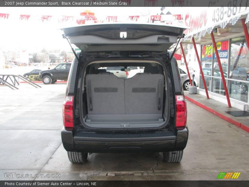 Black Clearcoat / Medium Slate Gray 2007 Jeep Commander Sport