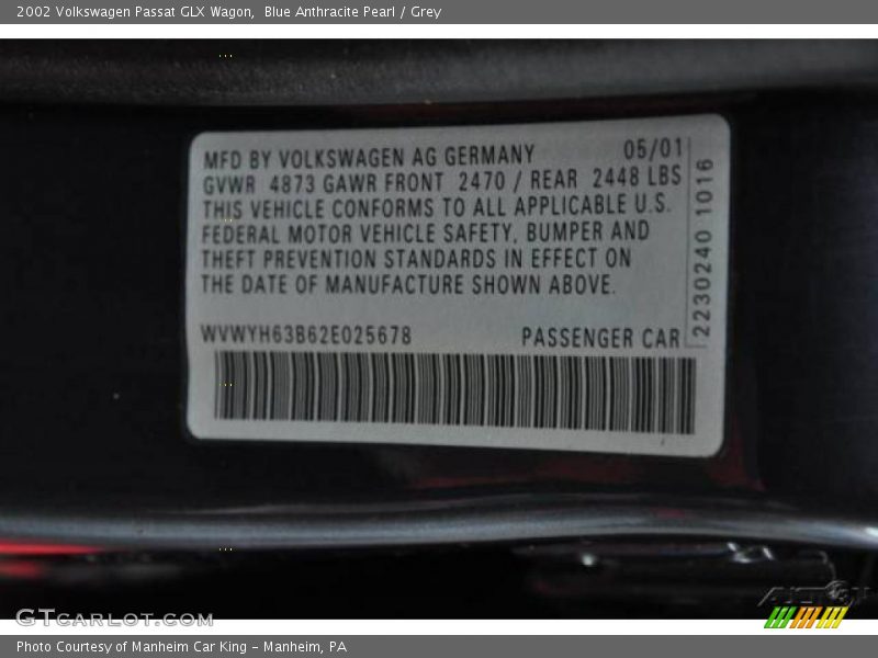 Blue Anthracite Pearl / Grey 2002 Volkswagen Passat GLX Wagon