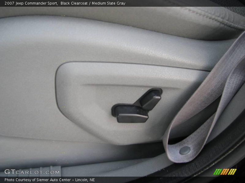 Black Clearcoat / Medium Slate Gray 2007 Jeep Commander Sport