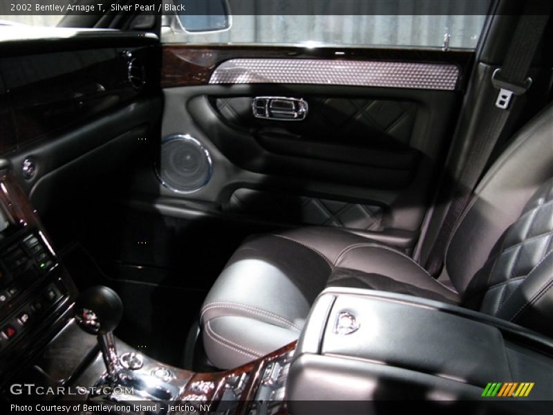 Silver Pearl / Black 2002 Bentley Arnage T