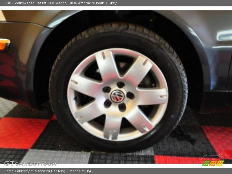 Blue Anthracite Pearl / Grey 2002 Volkswagen Passat GLX Wagon
