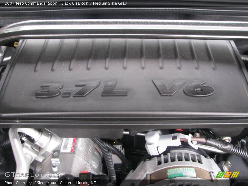 Black Clearcoat / Medium Slate Gray 2007 Jeep Commander Sport