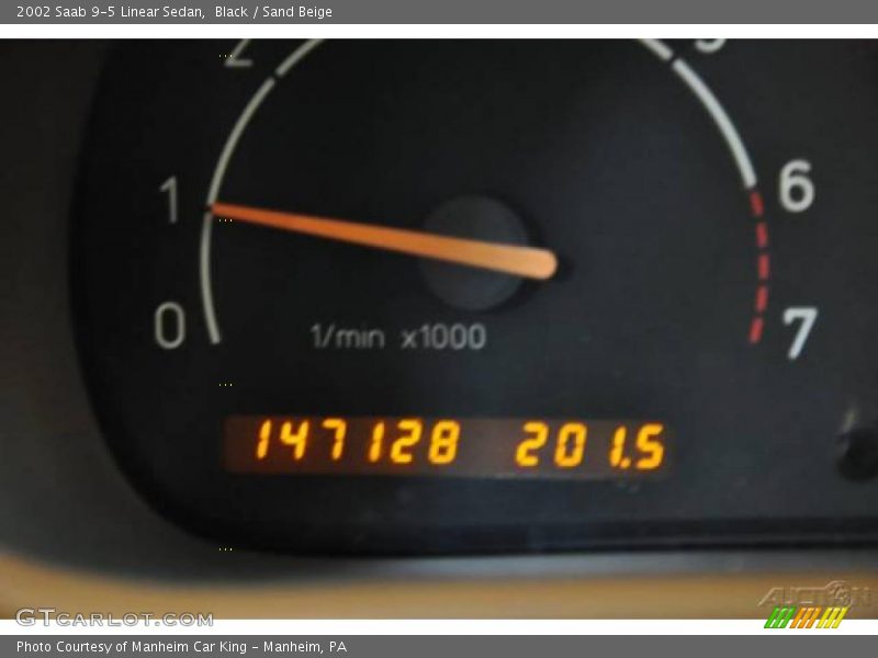 Black / Sand Beige 2002 Saab 9-5 Linear Sedan