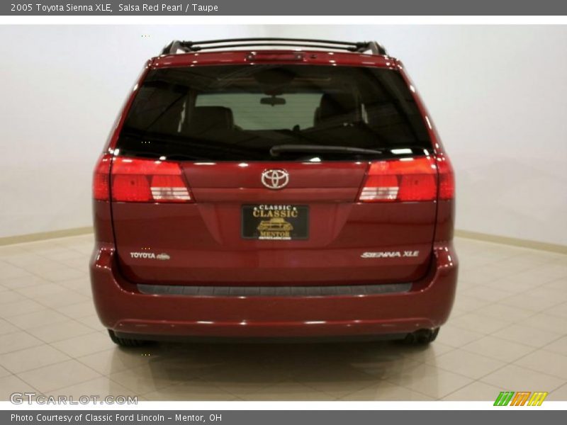 Salsa Red Pearl / Taupe 2005 Toyota Sienna XLE